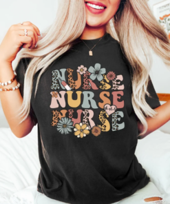 Retro Nurse Shirt, Wild Flowers Nurse T Shirt, RN Nurse Shirt Registered Nurse Shirt, Nurse Student Tee, New Nurse Gift, Nurse Appreciation