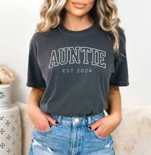 Aunt Shirt, Auntie Est 2024 Shirt, Comfort Colors Aunt Shirt, Gift for Auntie, Pregnancy Announcement, New Aunt Gift, Cool Aunt Club