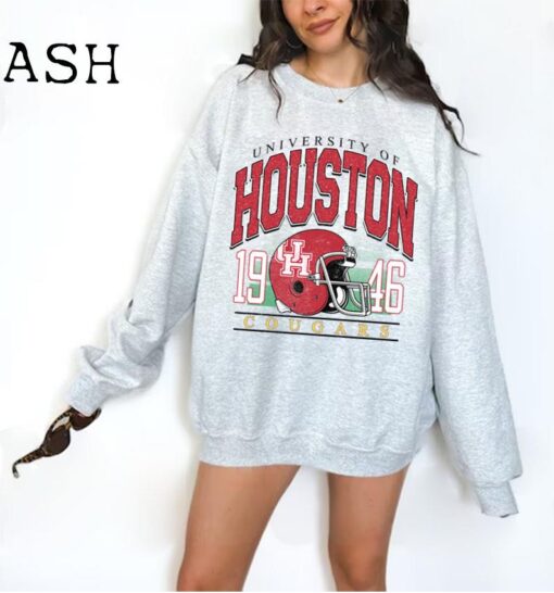 Retro Vintage Style University of Houston Crewneck Sweatshirt