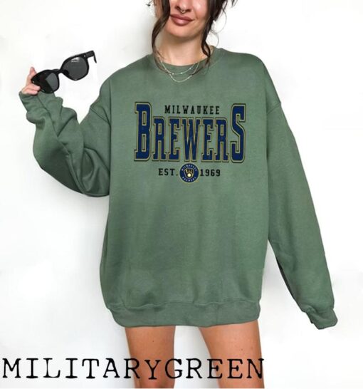 Milwaukee Brewer Crewneck Sweatshirt / TShirt, Vintage Milwaukee Brewer, Retro Milwaukee Baseball Shirt, Milwaukee Women Shirt, Brewer Shirt