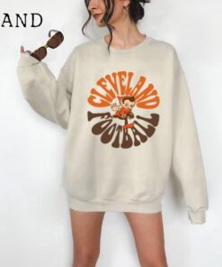 Vintage Cleveland Football Crewneck Sweatshirt / T-Shirt, Browns Sweatshirt, Vintage Style Cleveland Shirt, Browns Fan Gift