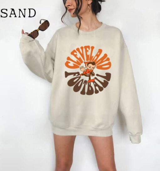 Vintage Cleveland Football Crewneck Sweatshirt / T-Shirt, Browns Sweatshirt, Vintage Style Cleveland Shirt, Browns Fan Gift