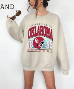 Oklahoma Sweatshirt, Oklahoma State Shirt, Oklahoma Sweater, Oklahoma City Crewneck, Oklahoma Gift, Bison Pullover