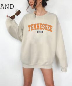 Vintage Tennessee Crewneck Sweatshirt, Tennessee Fan Crewneck Sweatshirt, Distressed Tennessee Sweatshirt, Cleveland Gift, College Shirt