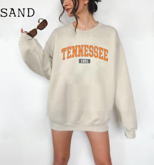 Vintage Tennessee Crewneck Sweatshirt, Tennessee Fan Crewneck Sweatshirt, Distressed Tennessee Sweatshirt, Cleveland Gift, College Shirt