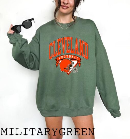 Cleveland Football Sweatshirt , Cleveland Football shirt , Vintage Style Cleveland Football Sweatshirt , Cleveland Fan Gift| Sunday Football