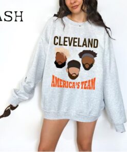 Vintage Cleveland Football Crewneck Sweatshirt / T-Shirt, Browns Sweatshirt, Vintage Style Cleveland Shirt, Browns Fan Gift