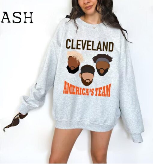 Vintage Cleveland Football Crewneck Sweatshirt / T-Shirt, Browns Sweatshirt, Vintage Style Cleveland Shirt, Browns Fan Gift