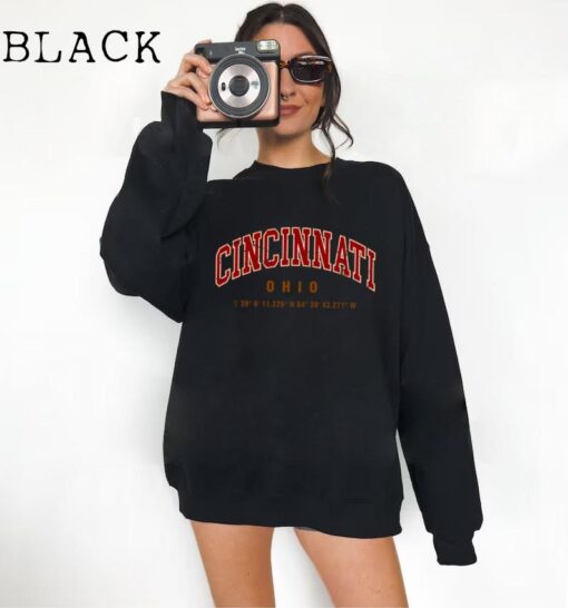 Cincinnati Ohio Crewneck Sweatshirt, College Style Sweater, Cincinnati University Gift