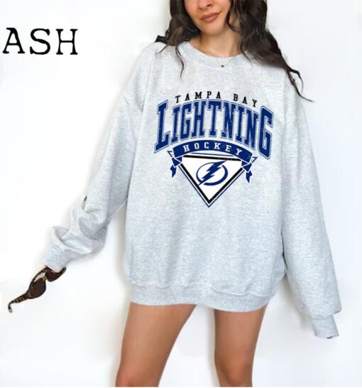 Vintage Tampa Bay Lightnin Sweatshirt, Lightning Sweater, Lightning Shirt, Hockey Fan Shirt, Retro Tampa Bay Ice Hockey