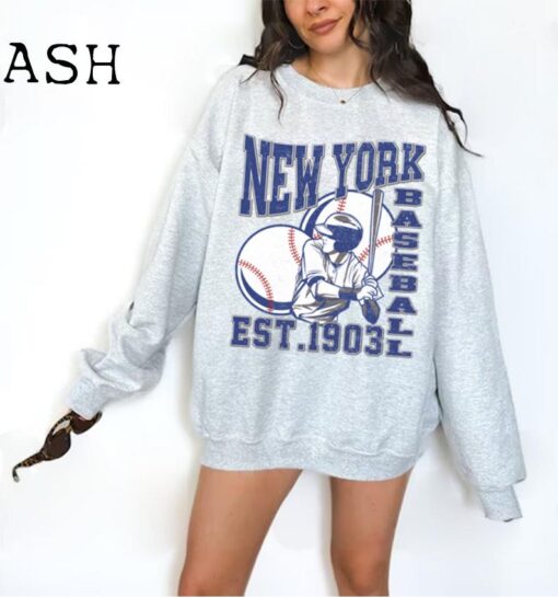 Vintage New York baseball Sweatshirt | Baseball Fan shirt | New York Yankees Sweatshirt | EST 1903
