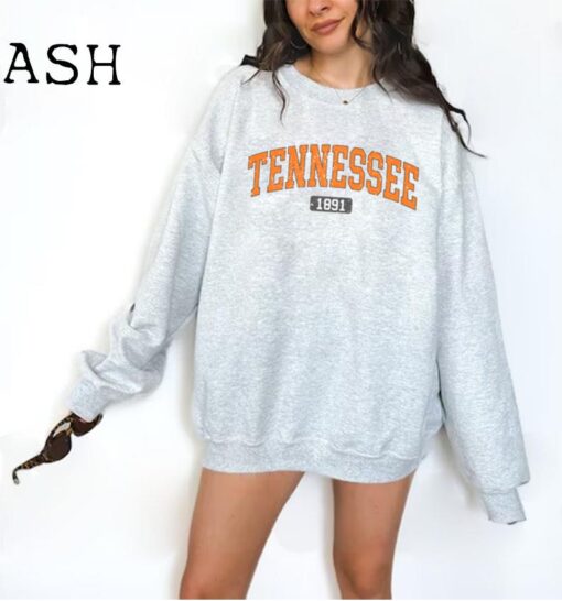 Vintage Tennessee Crewneck Sweatshirt, Tennessee Fan Crewneck Sweatshirt, Distressed Tennessee Sweatshirt, Cleveland Gift, College Shirt