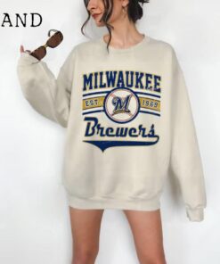 Vintage 90s Milwaukee Brewers Shirt, Milwaukee Baseball Hoodie, Vintage Baseball Fan Shirt, Milwaukee Brewers Shirt, Milwaukee Baseball Tee