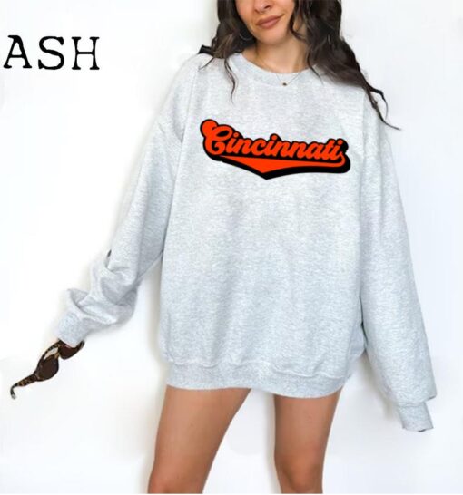 Retro Cincinnati Sweatshirt - Unisex Sweatshirt - Cute Cincinnati Crewneck - Vintage