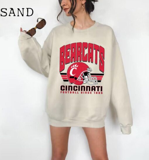 Vintage 90s Cincinnati Bearcats NCAA Sweatshirt, Cincinnati Bearcats Spell Out Crewneck University Of Cincinnati Sweater