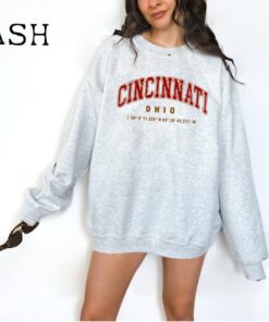 Cincinnati Ohio Crewneck Sweatshirt, College Style Sweater, Cincinnati University Gift