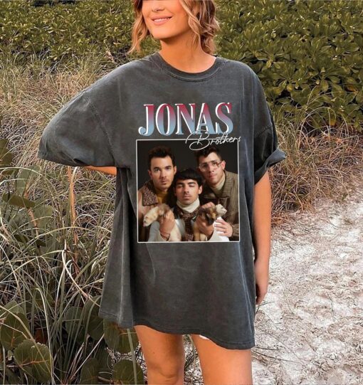 Jonas Brothers Vintage T-Shirt, Jonas Five Albums One Night Tour Shirt, Jonas Brothers 2024 Tour Shirt, Jonas 90’s Tee