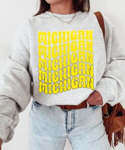 Michigan Football Sweatshirt, Vintage Michigan Crewneck, Retro Michigan Sweatshirt, Michigan Varsity Sweatshirt